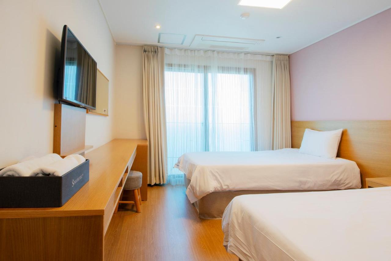 Sims Hotel เมืองเชจู ภายนอก รูปภาพ